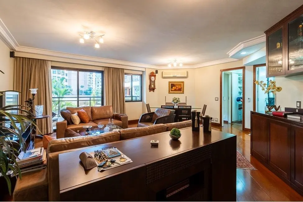 Foto 1 de Apartamento com 3 quartos à venda, 120m2 em Moema, São Paulo - SP