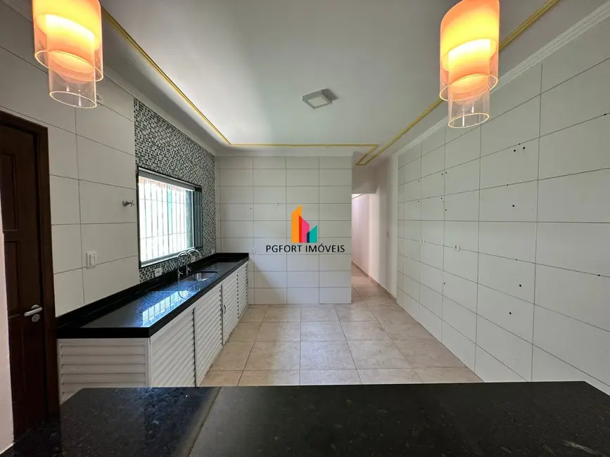 Casa com 2 quartos à venda, 71m2 em Caiçara, Praia Grande - SP - imagem 5 Foto 5 de Casa com 2 quartos à venda, 71m2 em Caiçara, Praia Grande - SP