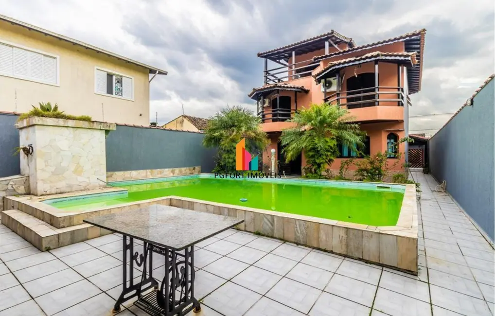 Foto 1 de Casa com 6 quartos à venda, 451m2 em Canto do Forte, Praia Grande - SP