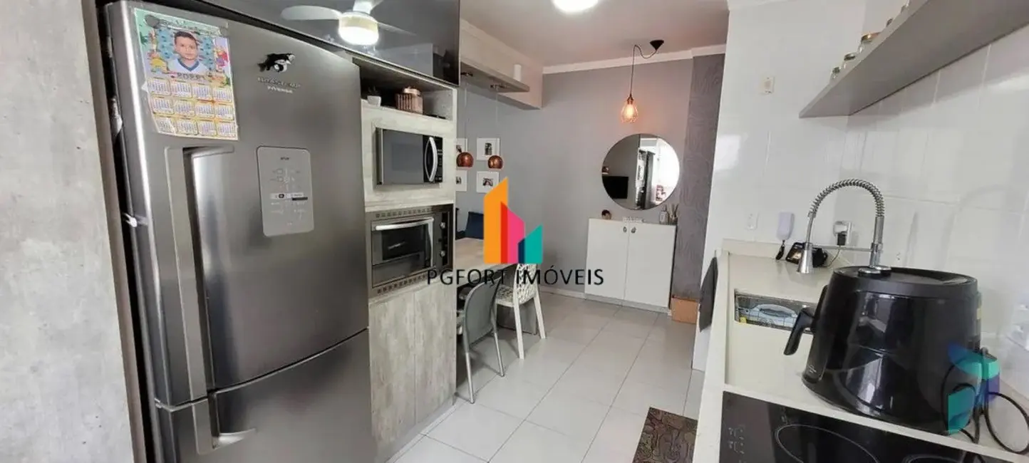 Foto 3 de Apartamento com 3 quartos à venda, 112m2 em Guilhermina, Praia Grande - SP