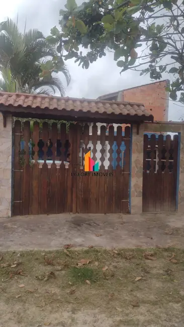 Foto 2 de Casa com 2 quartos à venda, 86m2 em Itanhaem - SP