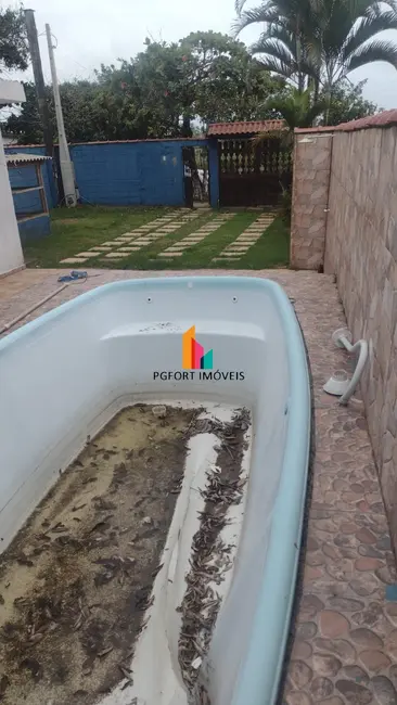 Foto 1 de Casa com 2 quartos à venda, 86m2 em Itanhaem - SP