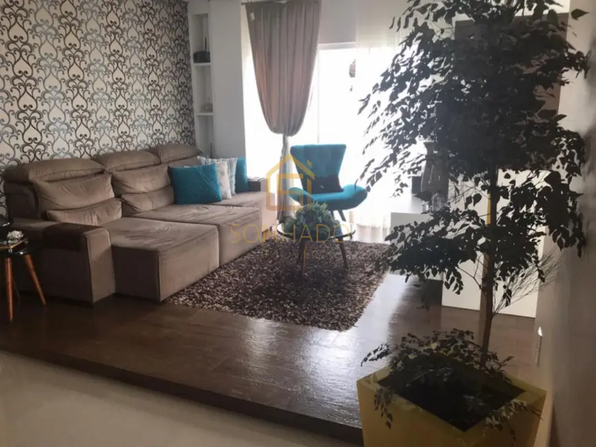 Casa com 3 quartos à venda, 231m2 em São Vicente, Itajai - SC - imagem 4 Foto 4 de Casa com 3 quartos à venda, 231m2 em São Vicente, Itajai - SC