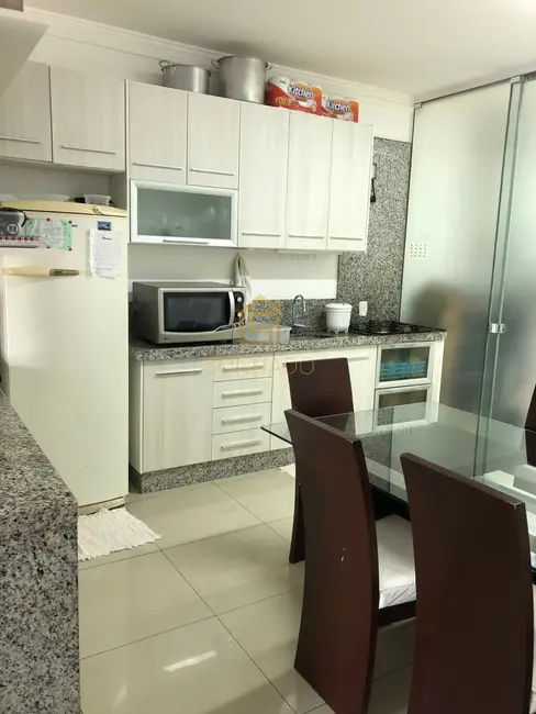 Sobrado com 3 quartos à venda, 109m2 em Ressacada, Itajai - SC - imagem 5 Foto 5 de Sobrado com 3 quartos à venda, 109m2 em Ressacada, Itajai - SC