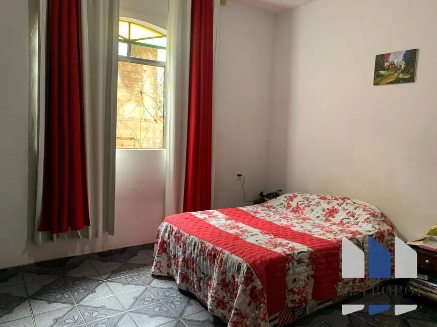 Foto 8 de Casa com 4 quartos à venda, 60m2 em Contagem - MG
