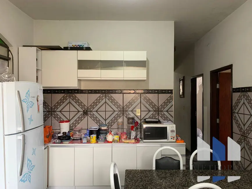 Foto 3 de Casa com 4 quartos à venda, 60m2 em Contagem - MG