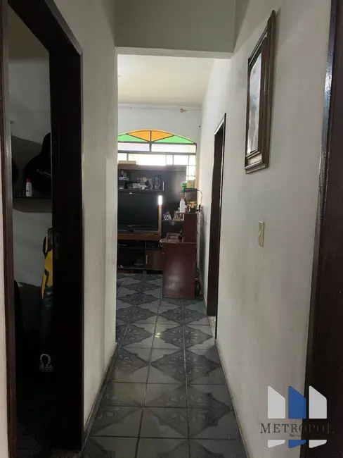 Foto 2 de Casa com 4 quartos à venda, 60m2 em Contagem - MG