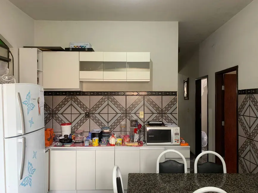 Foto 3 de Casa com 4 quartos à venda, 60m2 em Contagem - MG