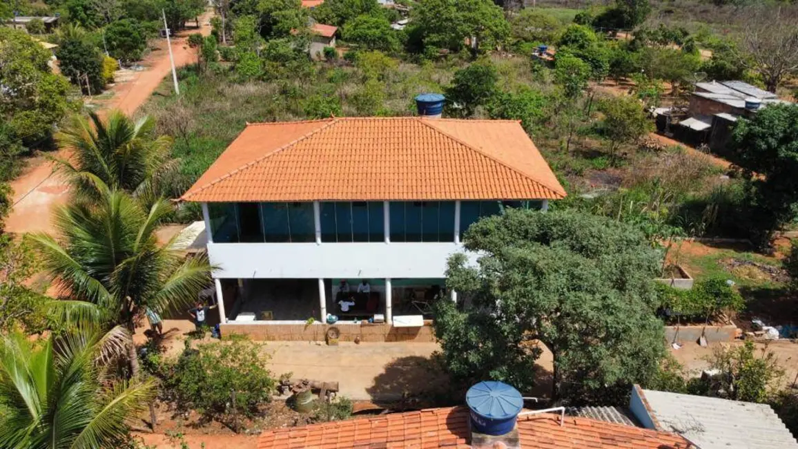 Foto 1 de Chácara com 3 quartos à venda, 1300m2 em Centro, Bom Despacho - MG
