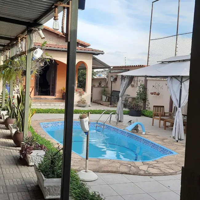 Foto 6 de Casa com 2 quartos à venda, 366m2 em Eymard, Belo Horizonte - MG