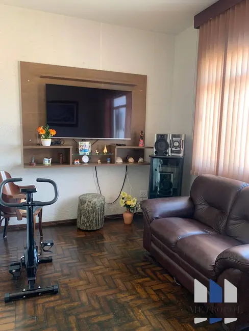 Foto 4 de Casa com 3 quartos à venda, 200m2 em Carlos Prates, Belo Horizonte - MG