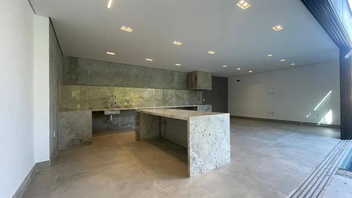 Foto 9 de Casa com 3 quartos à venda, 513m2 em Contagem - MG