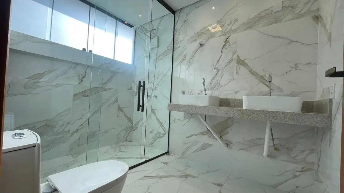 Foto 14 de Casa à venda, 1000m2 em Igarape - MG