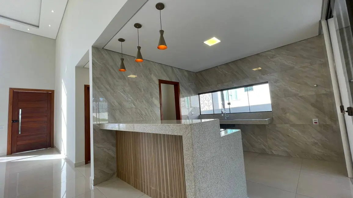 Foto 3 de Casa à venda, 1000m2 em Igarape - MG