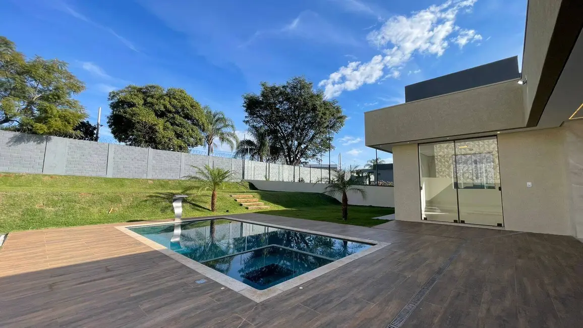 Foto 23 de Casa à venda, 1000m2 em Igarape - MG