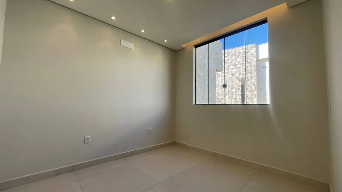 Foto 15 de Casa à venda, 1000m2 em Igarape - MG