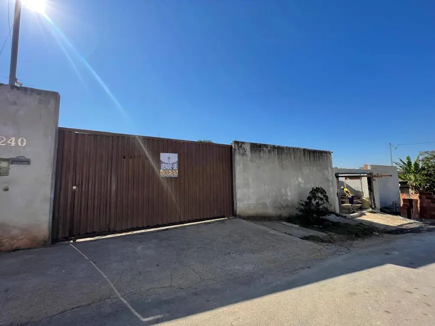 Foto 1 de Casa com 3 quartos à venda, 360m2 em Igarape - MG