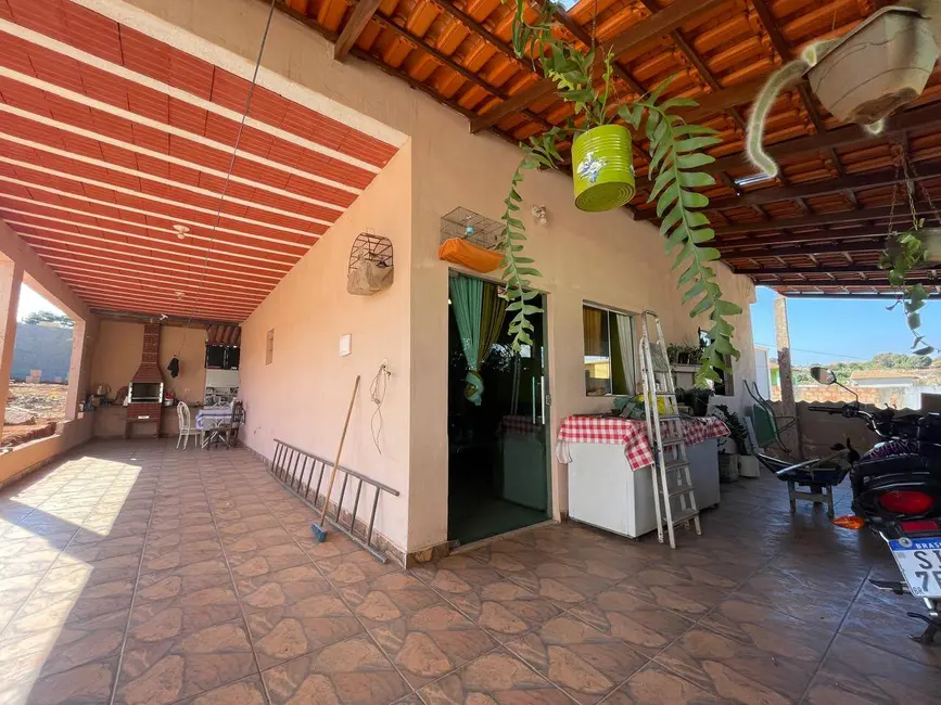 Casa com 3 quartos à venda, 360m2 em Igarape - MG - imagem 3 Foto 3 de Casa com 3 quartos à venda, 360m2 em Igarape - MG