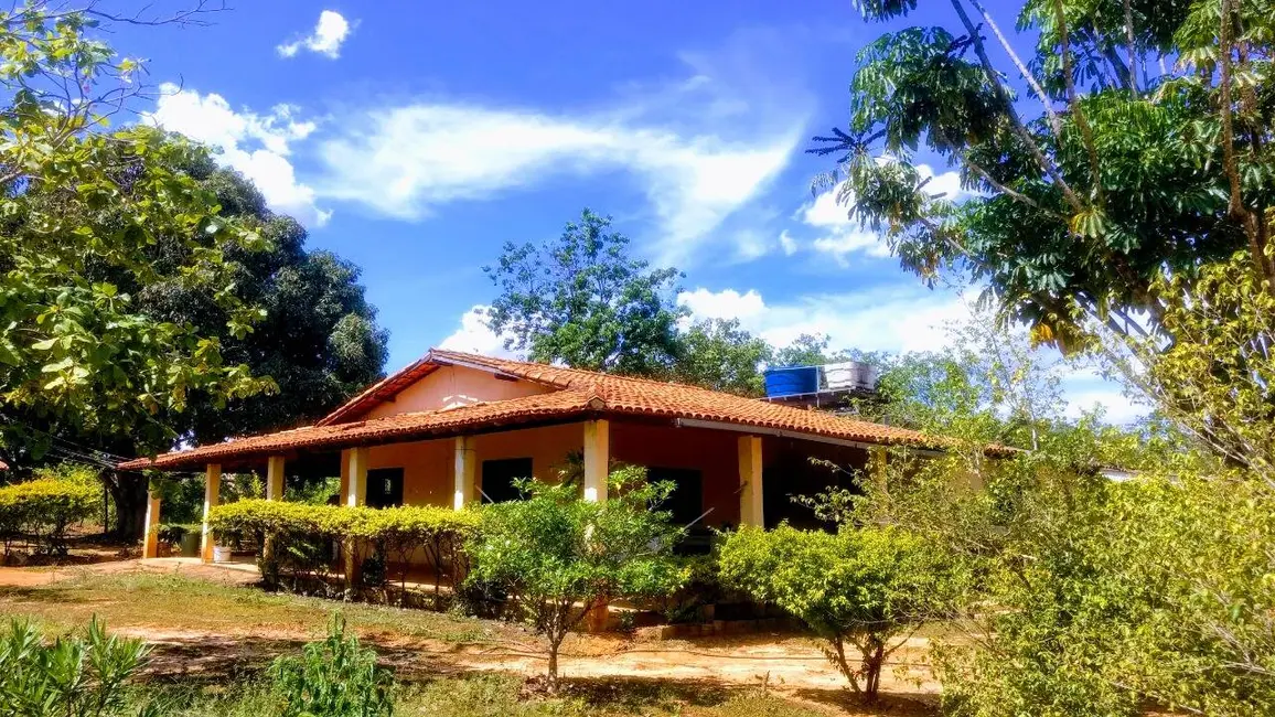 Foto 2 de Sítio / Rancho com 4 quartos à venda, 720m2 em Felixlandia - MG