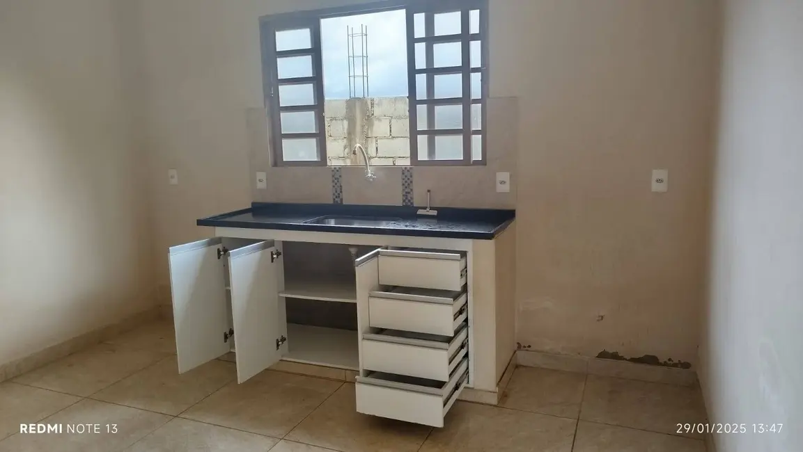 Casa com 2 quartos à venda, 360m2 em Centro, Sao Joaquim De Bicas - MG - imagem 6 Foto 6 de Casa com 2 quartos à venda, 360m2 em Centro, Sao Joaquim De Bicas - MG