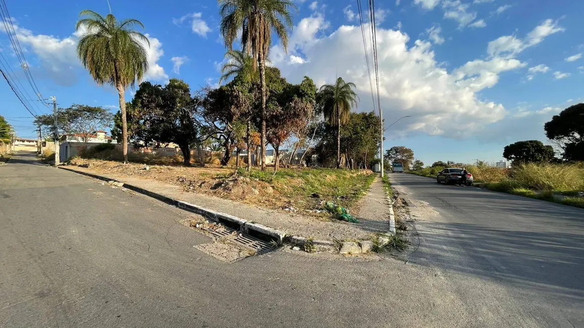 Foto 1 de Terreno / Lote à venda, 203m2 em Jardim Alterosa, Betim - MG