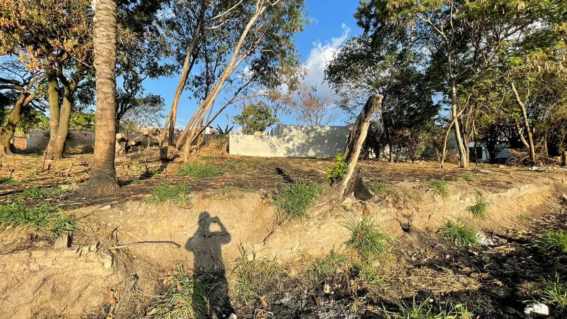 Foto 2 de Terreno / Lote à venda, 245m2 em Jardim Alterosa, Betim - MG