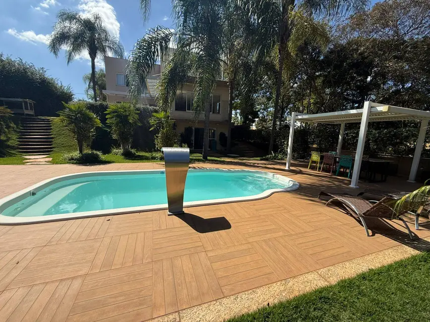 Foto 2 de Casa de Condomínio com 4 quartos à venda, 1000m2 em Jaboticatubas - MG