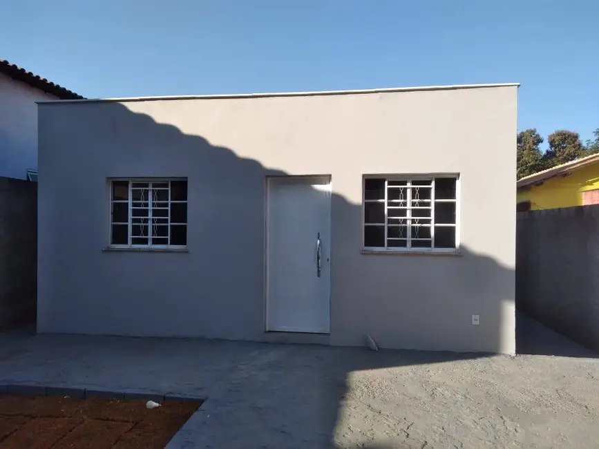 Casa com 2 quartos à venda, 180m2 em Igarape - MG - imagem 3 Foto 3 de Casa com 2 quartos à venda, 180m2 em Igarape - MG