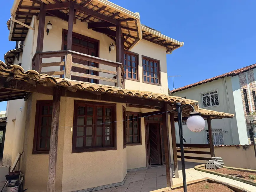 Foto 1 de Casa com 3 quartos à venda e para alugar em Contagem - MG
