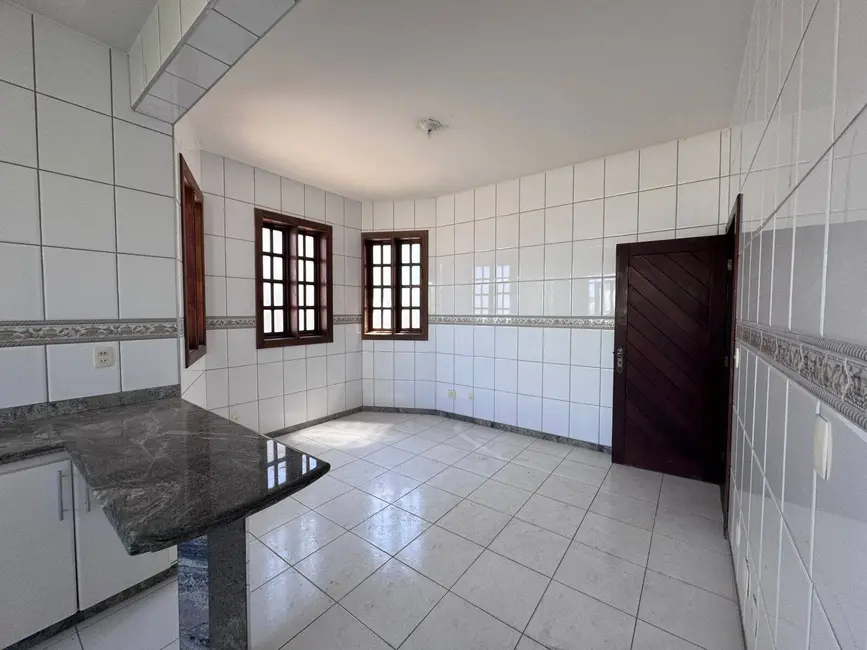 Foto 6 de Casa com 3 quartos para alugar, 500m2 em Contagem - MG