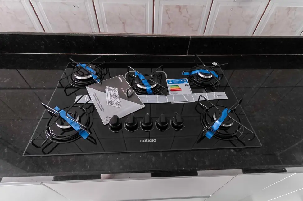 Foto 9 de Casa com 2 quartos à venda, 50m2 em Contagem - MG