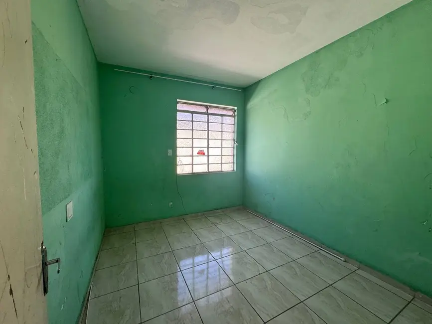 Apartamento com 6 quartos para alugar, 120m2 em Contagem - MG - imagem 9 Foto 9 de Apartamento com 6 quartos para alugar, 120m2 em Contagem - MG