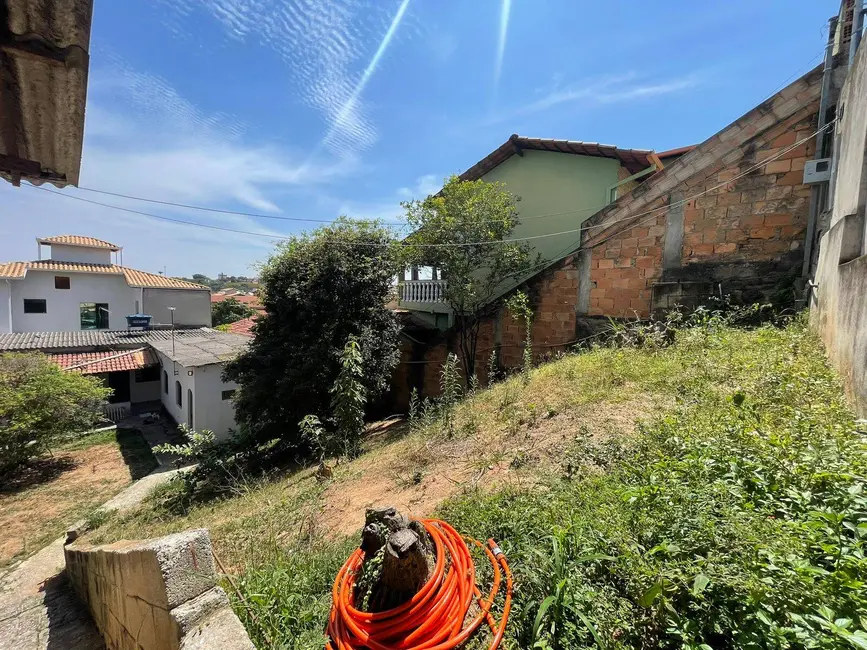 Foto 8 de Casa com 3 quartos à venda, 360m2 em Angola, Betim - MG