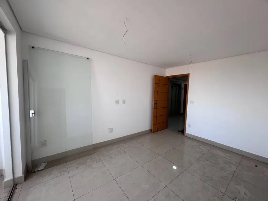 Foto 4 de Apartamento com 3 quartos à venda, 72m2 em Serrano, Belo Horizonte - MG