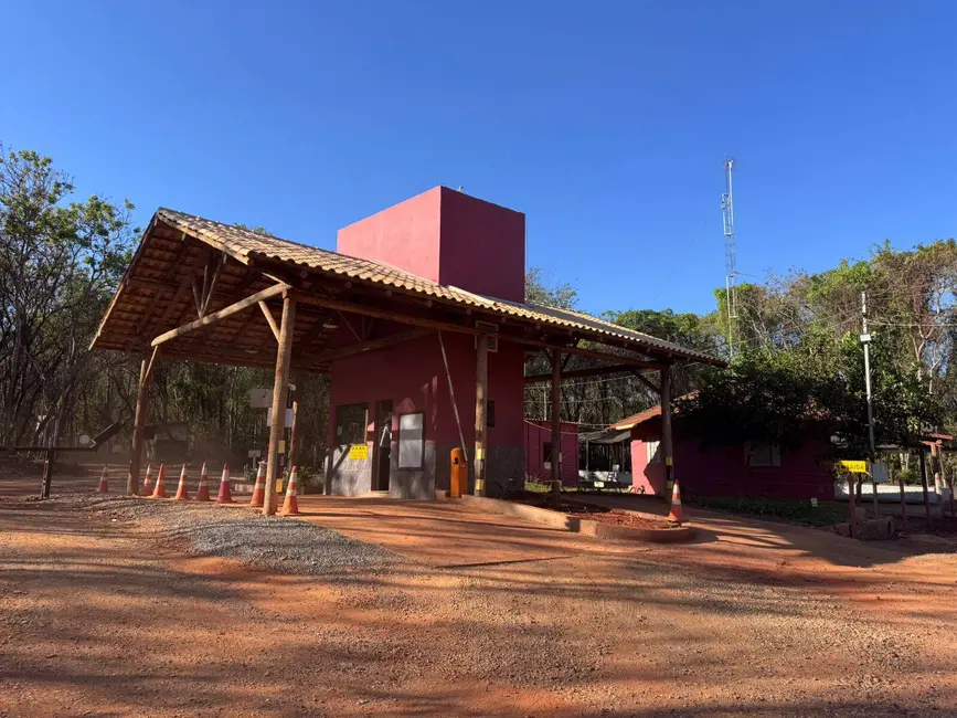 Foto 2 de Terreno / Lote à venda, 360m2 em Felixlandia - MG
