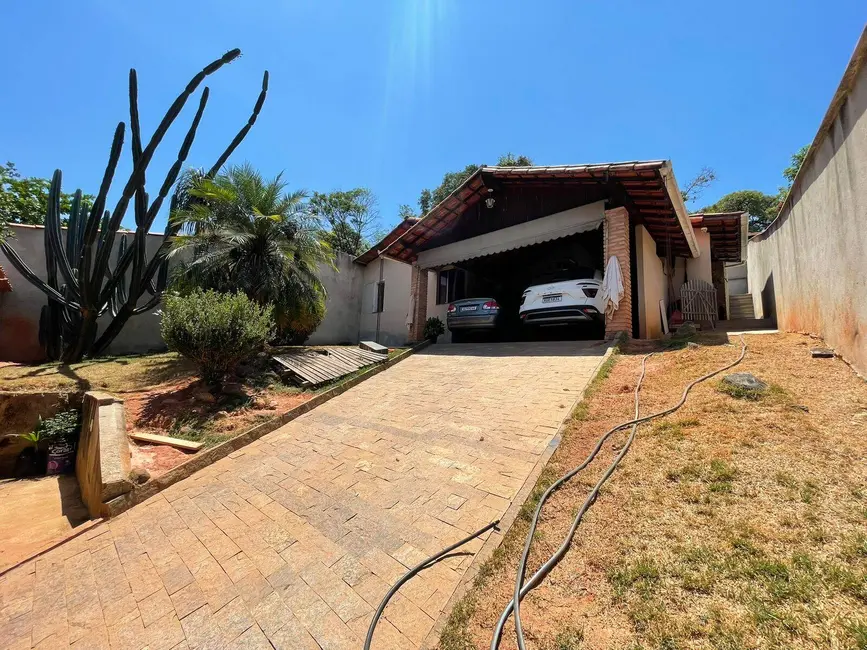 Foto 1 de Casa com 3 quartos à venda, 360m2 em Cidade Verde, Betim - MG