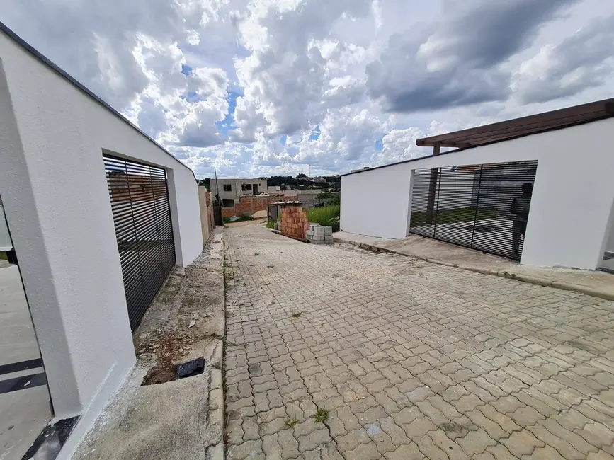 Foto 3 de Casa com 3 quartos à venda, 180m2 em Contagem - MG