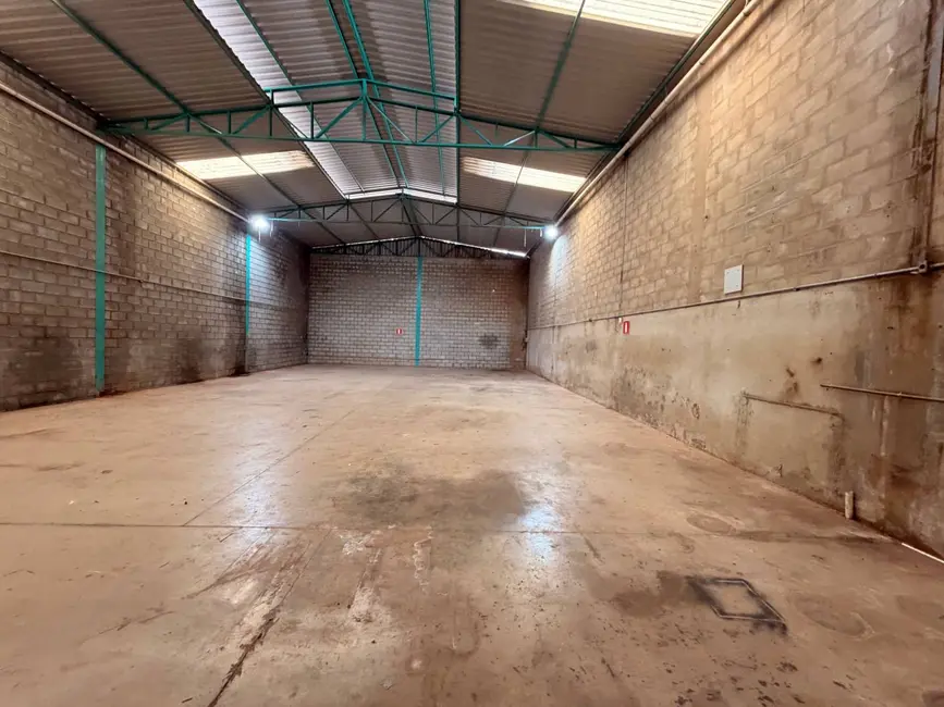 Foto 9 de Armazém / Galpão para alugar, 300m2 em Contagem - MG