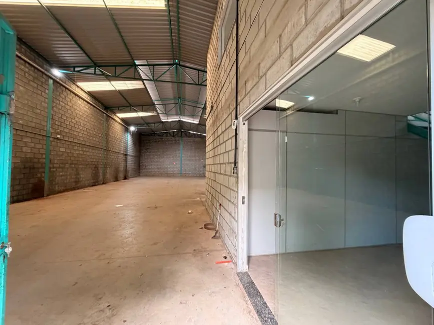 Foto 7 de Armazém / Galpão para alugar, 300m2 em Contagem - MG