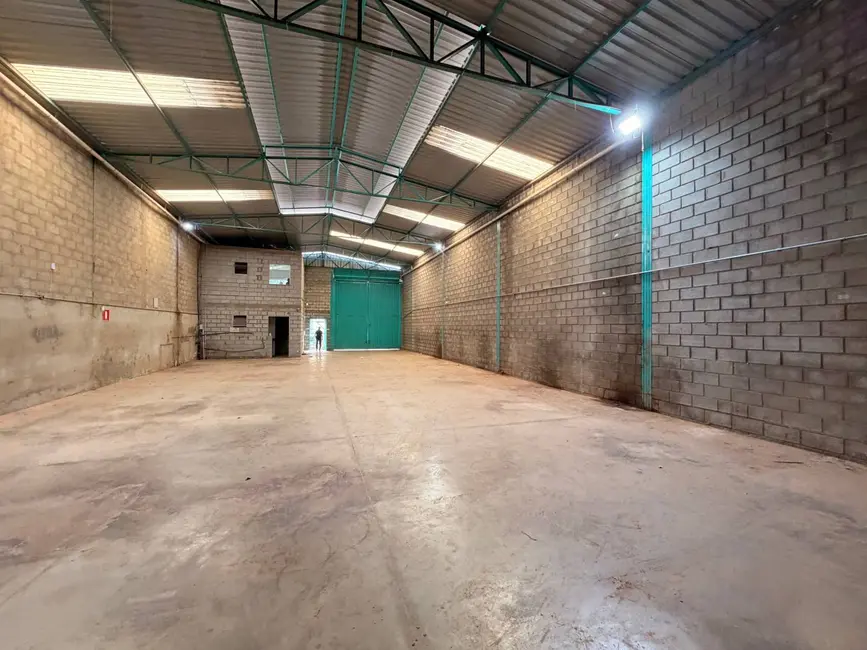 Foto 1 de Armazém / Galpão para alugar, 300m2 em Contagem - MG