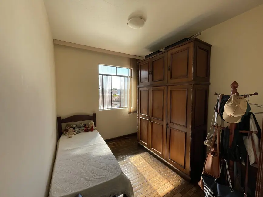 Foto 8 de Casa com 4 quartos à venda em Alípio de Melo, Belo Horizonte - MG