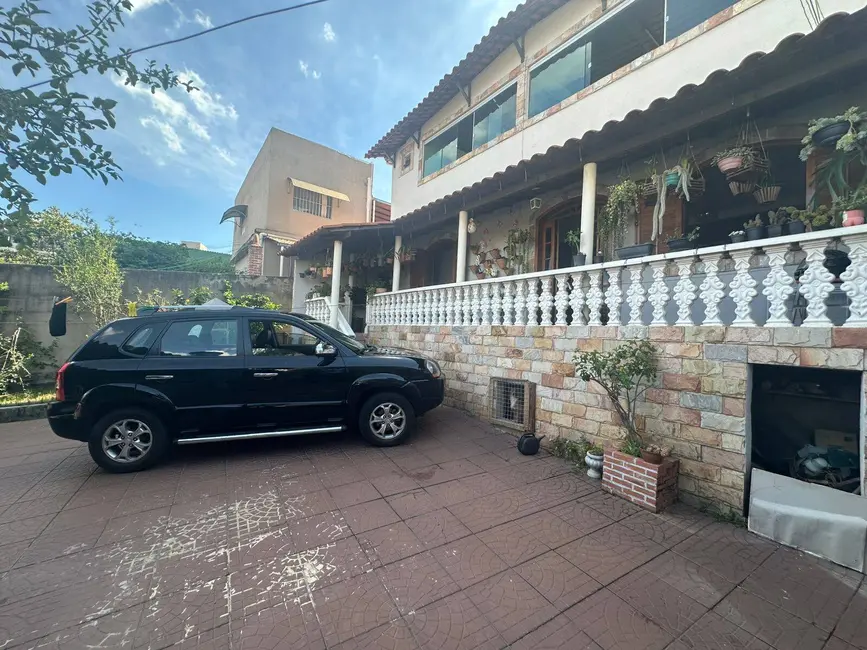 Foto 3 de Casa com 3 quartos à venda, 430m2 em Lindéia (Barreiro), Belo Horizonte - MG