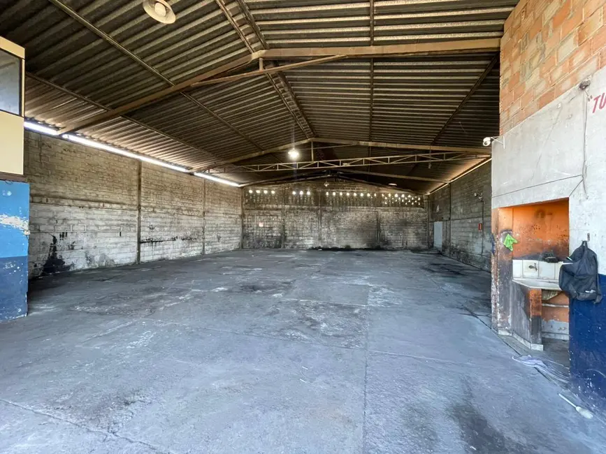 Foto 2 de Armazém / Galpão para alugar, 1500m2 em Contagem - MG