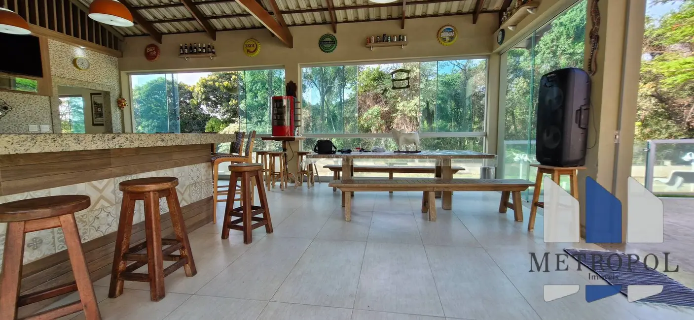 Sítio / Rancho com 7 quartos à venda, 5500m2 em Mateus Leme - MG - imagem 6 Foto 6 de Sítio / Rancho com 7 quartos à venda, 5500m2 em Mateus Leme - MG
