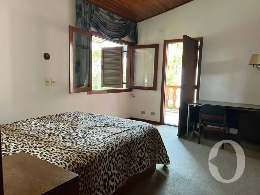 Foto 8 de Casa com 4 quartos à venda, 877m2 em Barueri - SP