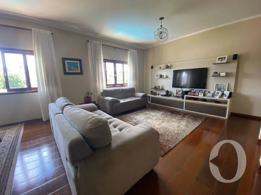 Casa com 2 quartos à venda, 420m2 em Barueri - SP - imagem 3 Foto 3 de Casa com 2 quartos à venda, 420m2 em Barueri - SP