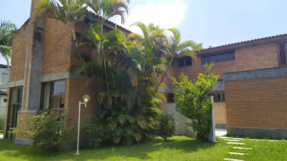 Casa com 4 quartos à venda, 877m2 em Barueri - SP - imagem 5 Foto 5 de Casa com 4 quartos à venda, 877m2 em Barueri - SP