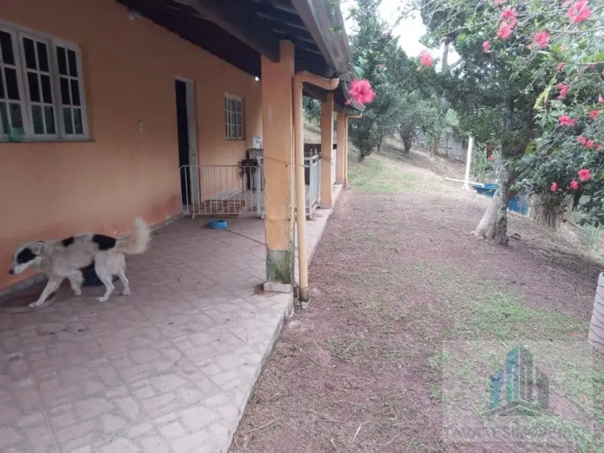 Foto 1 de Chácara com 2 quartos à venda, 3000m2 em Chácaras Vista Alegre, Aruja - SP