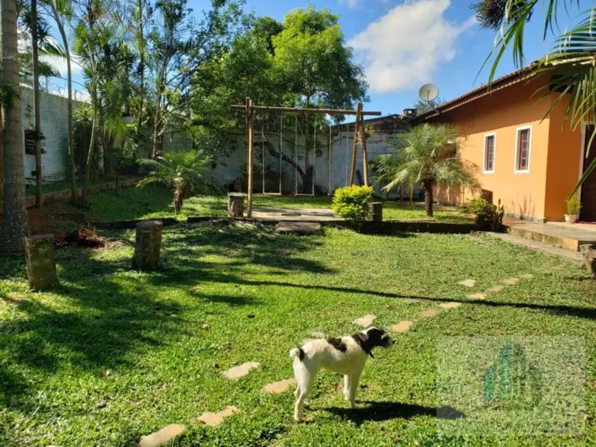 Chácara com 4 quartos à venda, 1600m2 em Chácara Estância Paulista, Suzano - SP - imagem 3 Foto 3 de Chácara com 4 quartos à venda, 1600m2 em Chácara Estância Paulista, Suzano - SP