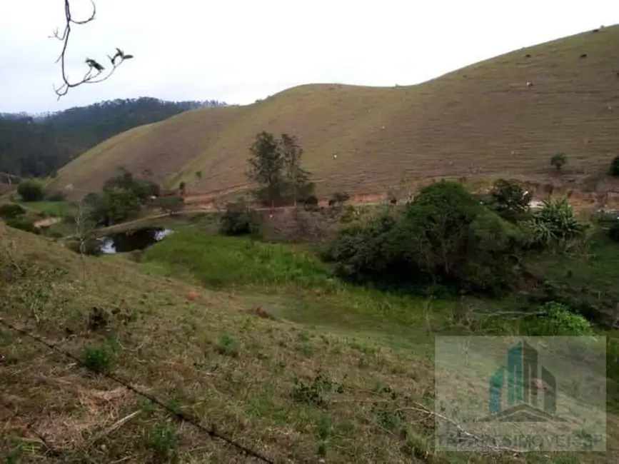 Fazenda / Haras com 2 quartos à venda, 14000m2 em Centro, Igarata - SP - imagem 9 Foto 9 de Fazenda / Haras com 2 quartos à venda, 14000m2 em Centro, Igarata - SP